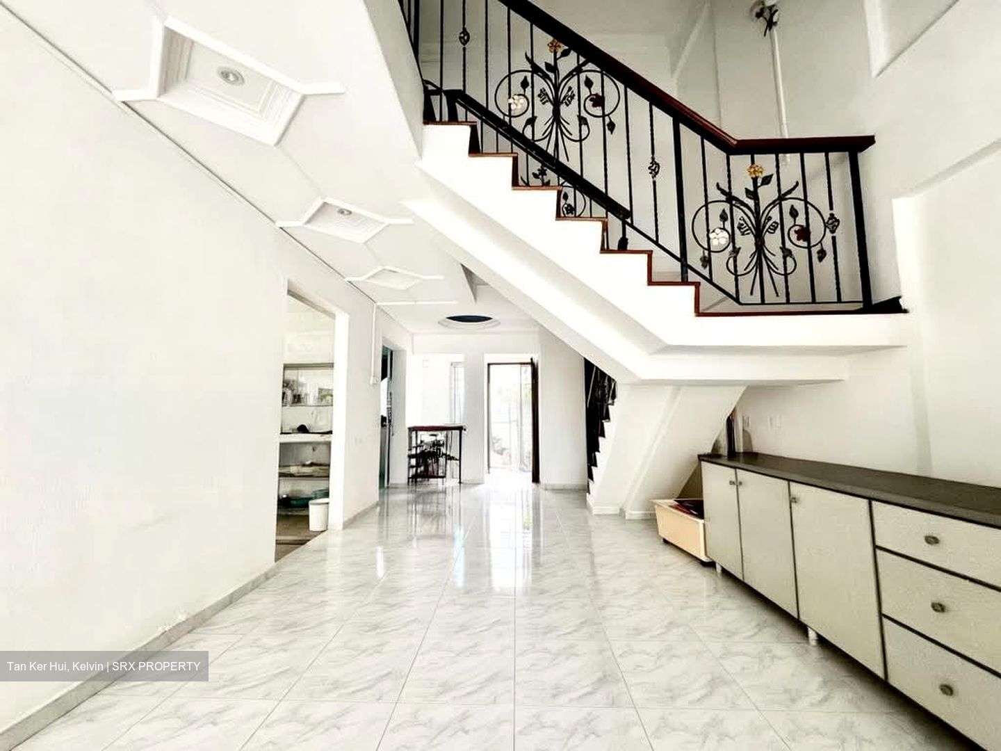 Blk 340 Jurong East Avenue 1 (Jurong East), HDB Executive #581297971